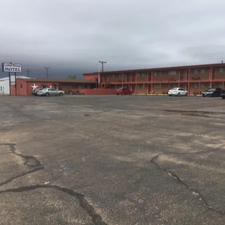 Lonestar Inn&Suites